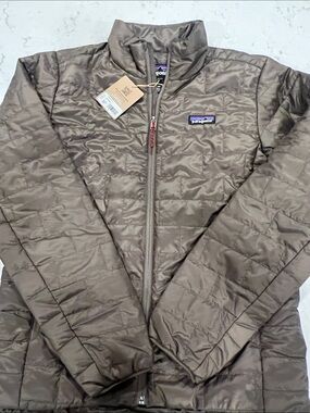 Patagonia Men's Quilted Puffer Jacket in Brown